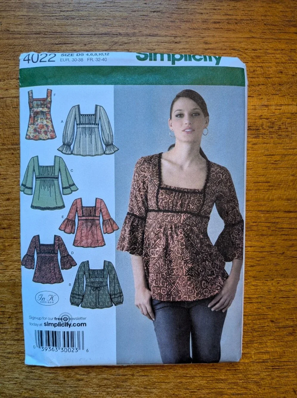 Assorted Women's Sewing Patterns